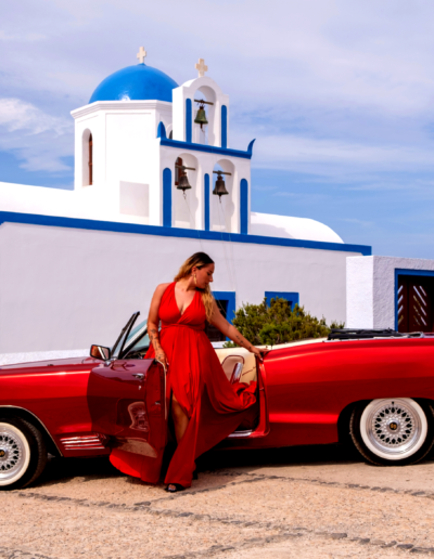 Vintage car photoshoot in Santorini – [scene/view]